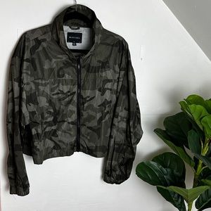 Cropped Camouflage Windbreaker
